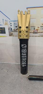 Odporny na zużycie wiertło HDD z wysokim stopem z ochroną ładowania sondy sygnałowej i gniazdem do przesyłania sygnału niemetalowego