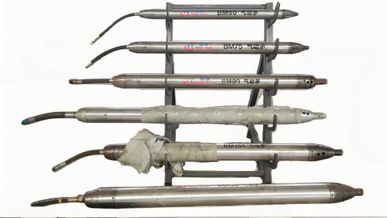 BM Series Pneumatic Mole z częstotliwością uderzenia 2,1-2,9 Hz 0,4-0,7 MPa Ciśnienie powietrza i objętość powietrza 1,2-1,6 m3/min dla rury wiertniczej HDD