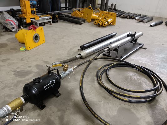 BM Series Pneumatic Mole z częstotliwością uderzenia 2,1-2,9 Hz 0,4-0,7 MPa Ciśnienie powietrza i objętość powietrza 1,2-1,6 m3/min dla rury wiertniczej HDD